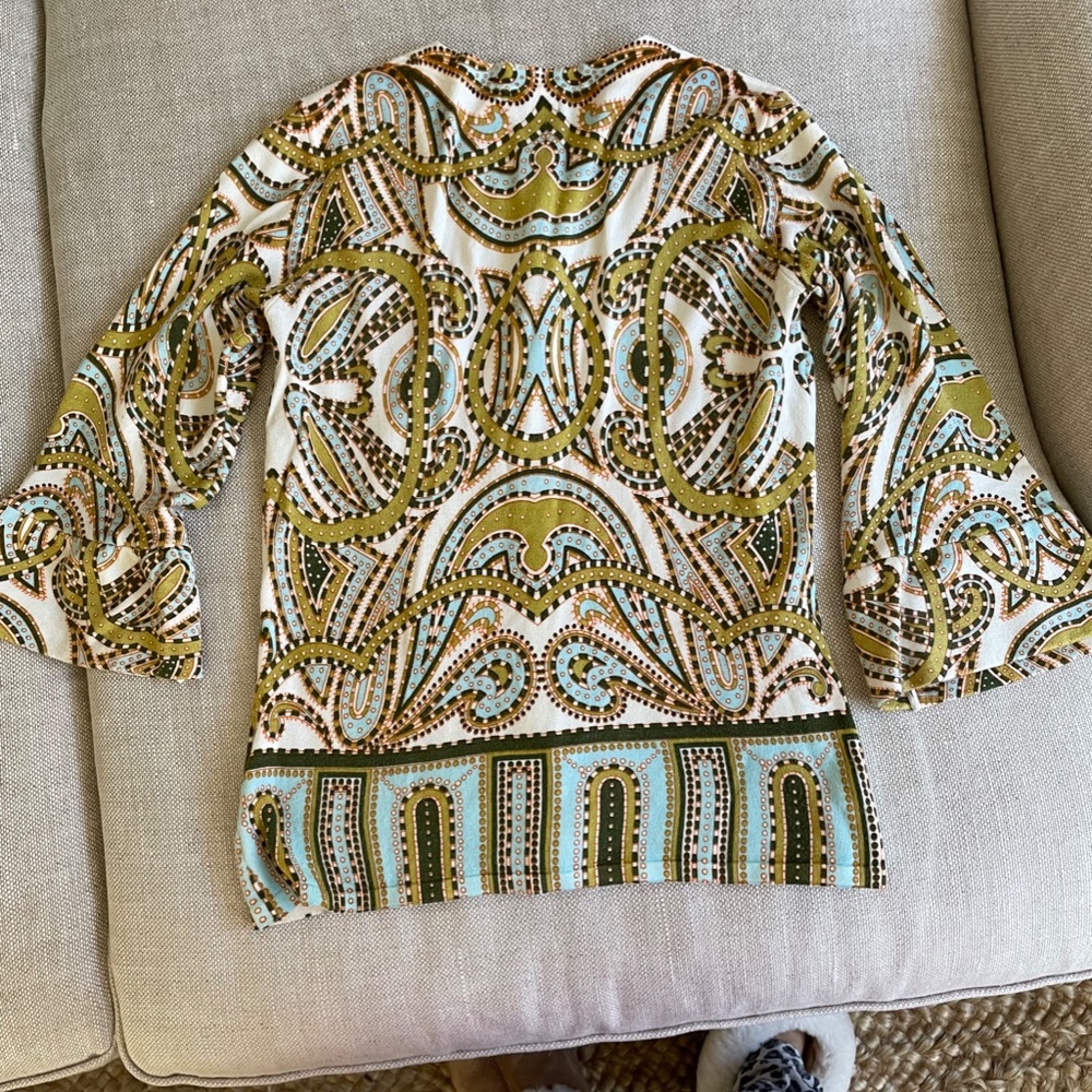 lightweight cardigan 3/4 flare sleeve rhinestone buttons size small